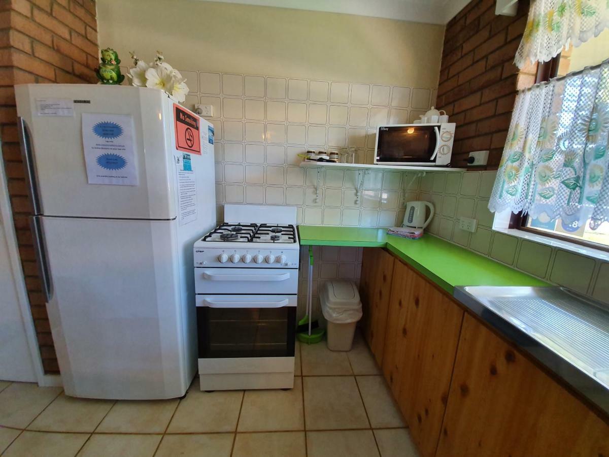 Ocean Beach Chalet 15 จูเรียนเบย์ ภายนอก รูปภาพ